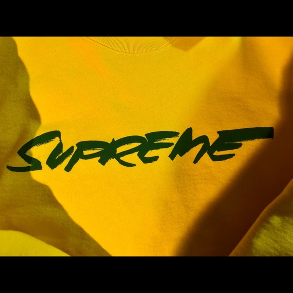 Yellow SUPREME futura logo crewneck (FW 20) - Picture 5 of 6